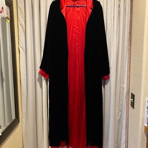 VINTAGE satin & velvet full length robe. Gently worn.